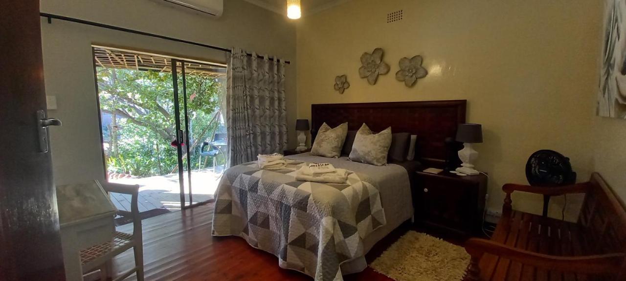 Mitat Guesthouse Бофорт Уест Екстериор снимка