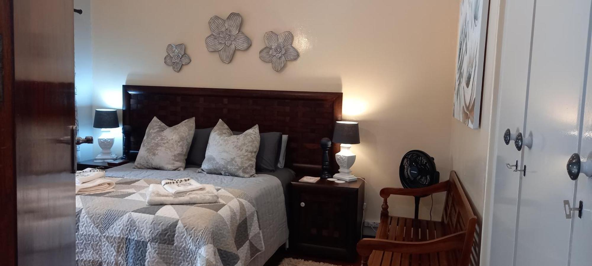 Mitat Guesthouse Бофорт Уест Екстериор снимка
