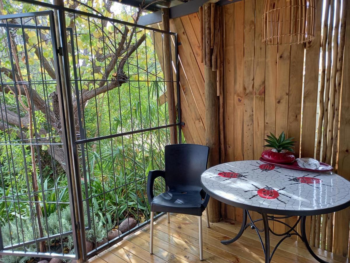 Mitat Guesthouse Бофорт Уест Екстериор снимка